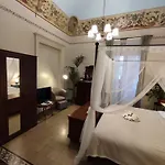Suite Degli Affreschi - Centro Storico